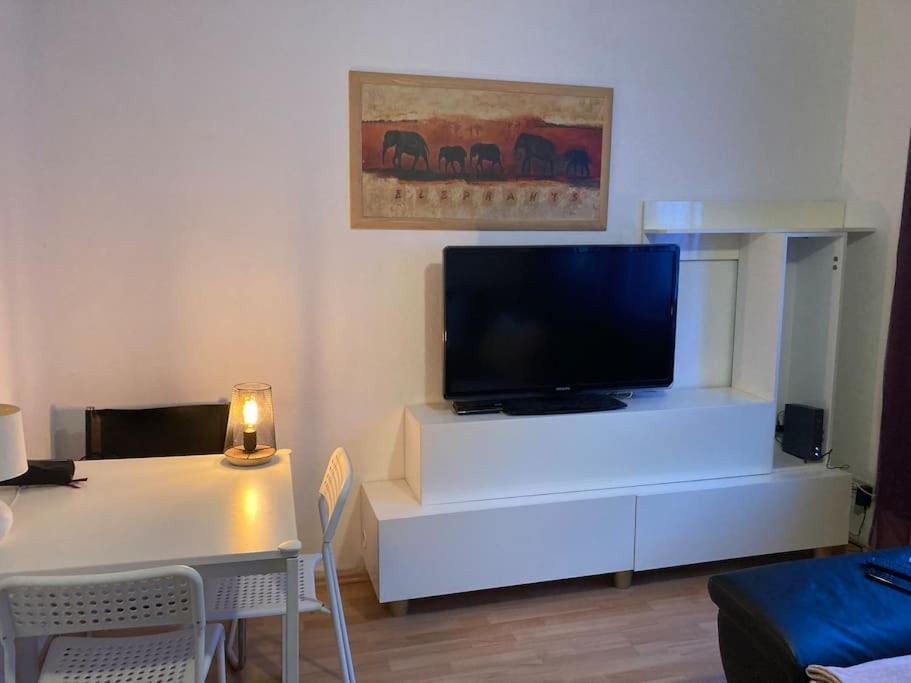 Toll Apartment Am Rhein Netflix Internet 1000 Mbits, Free Parking Duisburg Exteriér fotografie